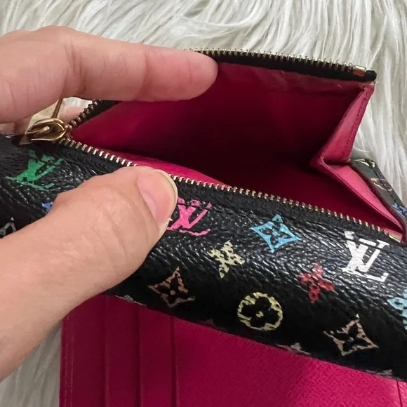 Louis Vuitton x Takashi Murakami Noir Multicolore Koala Wallet - Picture 11 of 14